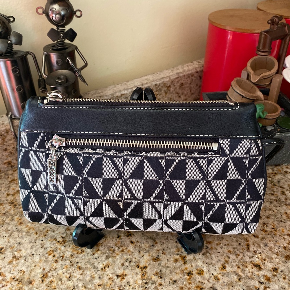 NWOT Maxx New York Signature Wristlet bag